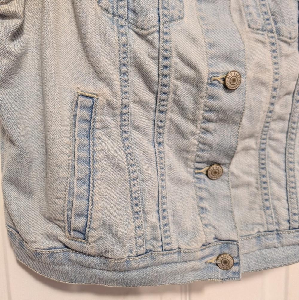 Old Navy Light Wash Denim Vest Women Medium Sleeveless Jean Jacket - Picture 5 of 11